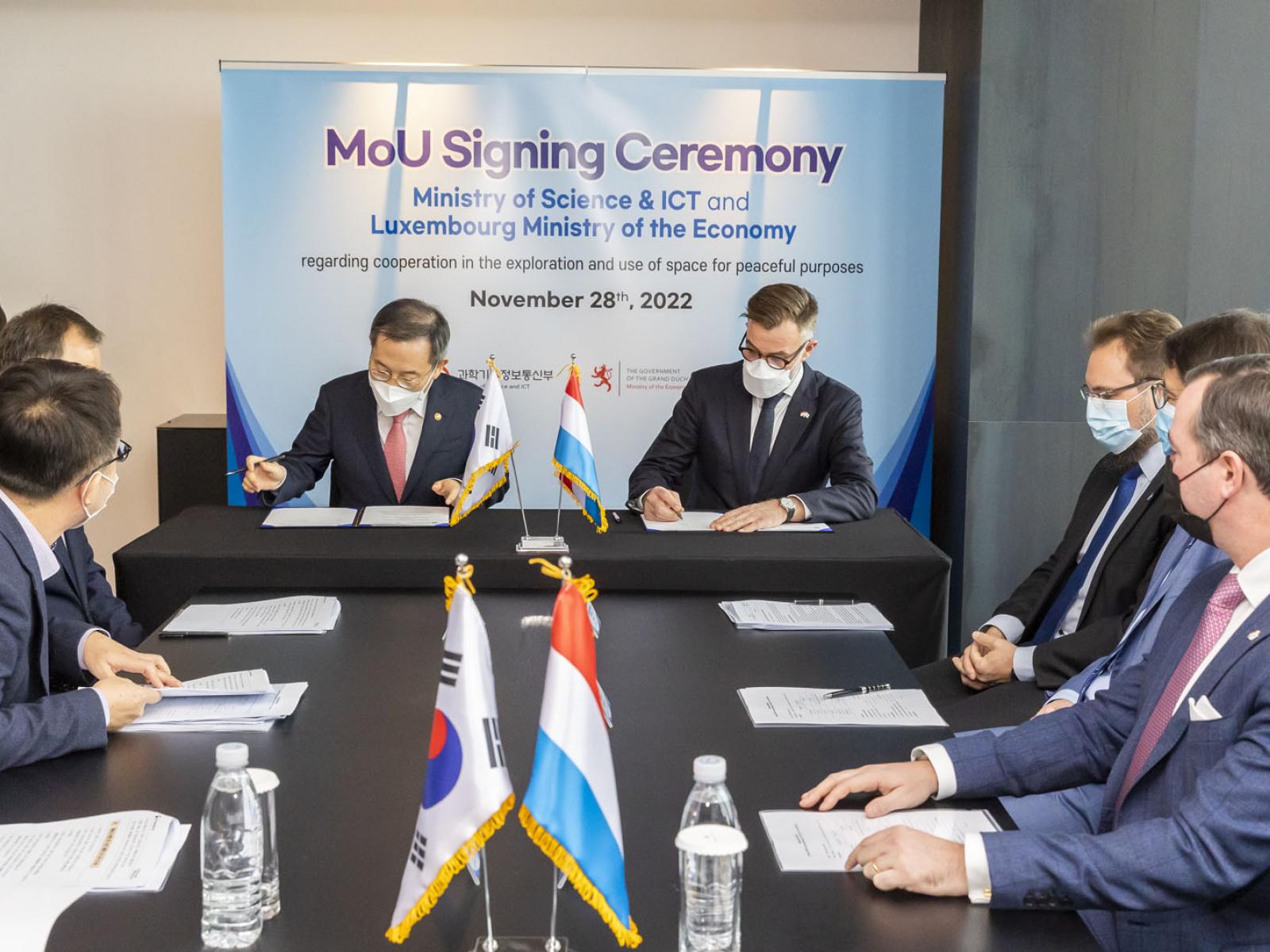 The Minister is signing the Memorandum of Understanding